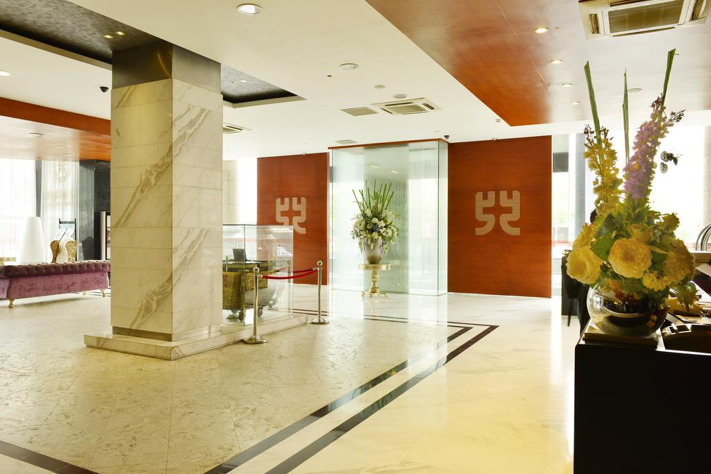 Kingtown Hotel Hongmei Shanghai Extérieur photo